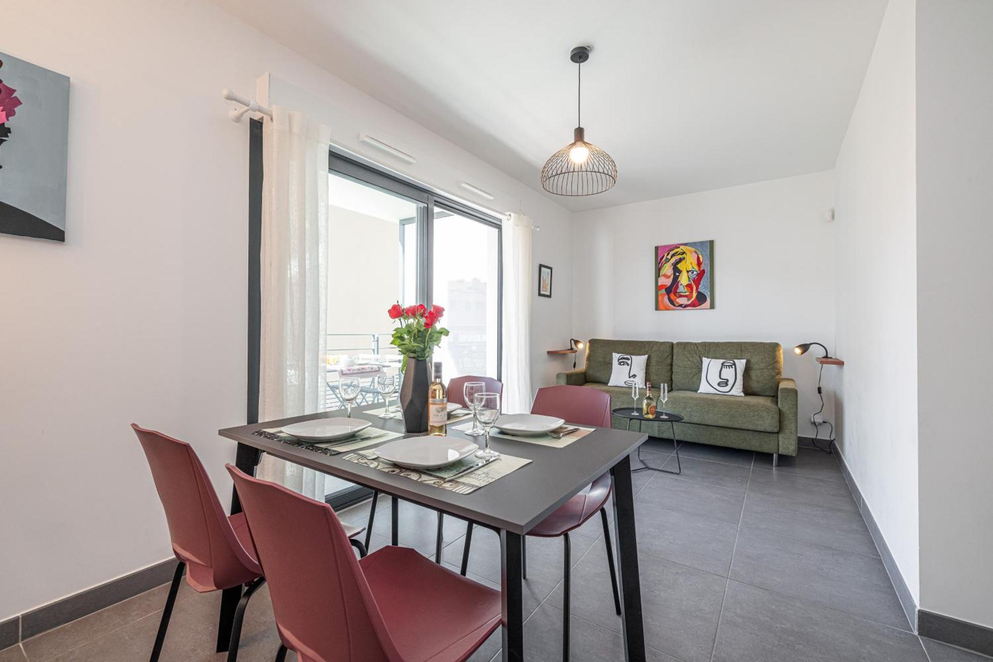 Queen Riviera : Climatisation, Parking, Terrasse مينتون المظهر الخارجي الصورة