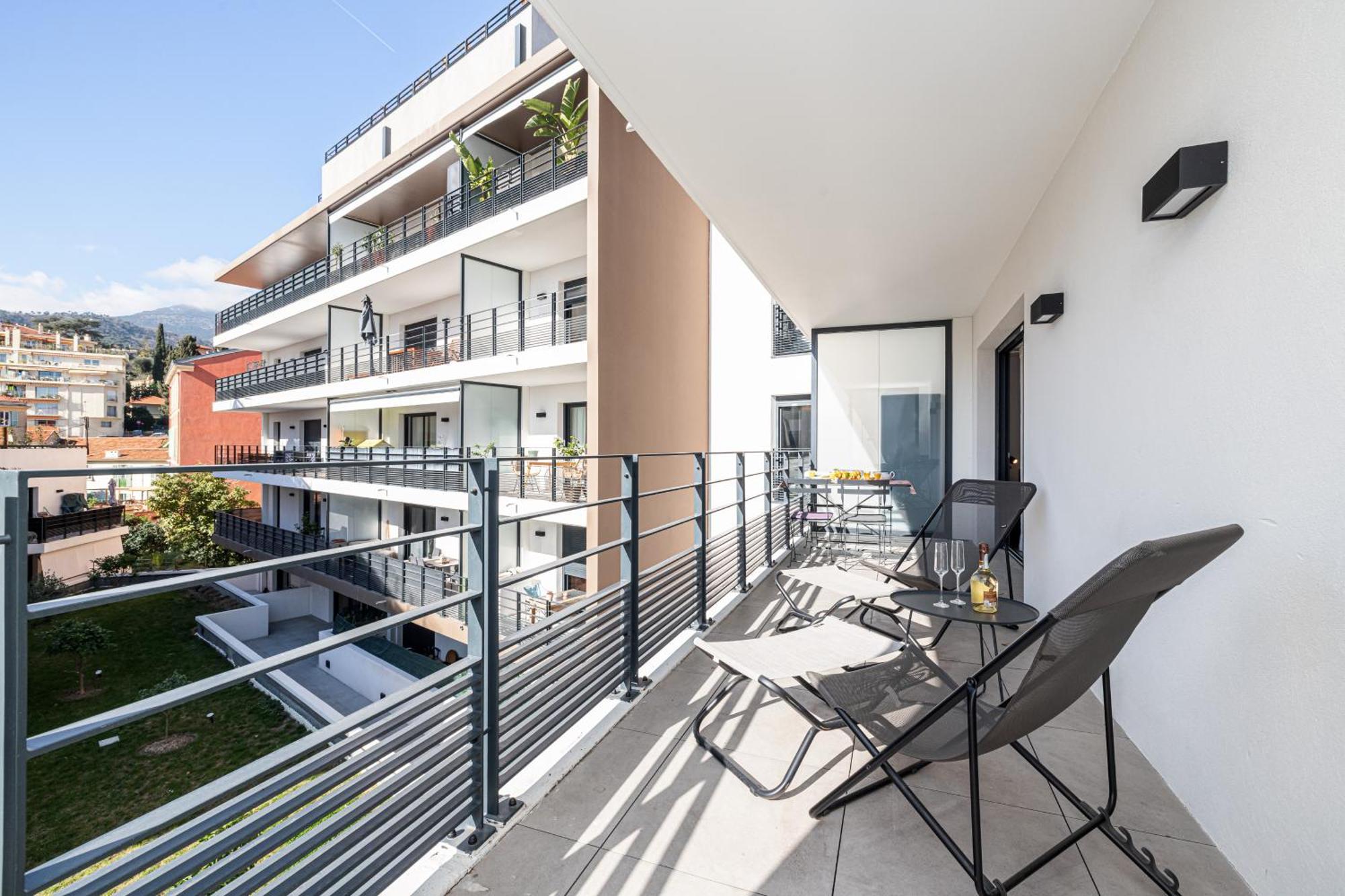 Queen Riviera : Climatisation, Parking, Terrasse مينتون المظهر الخارجي الصورة