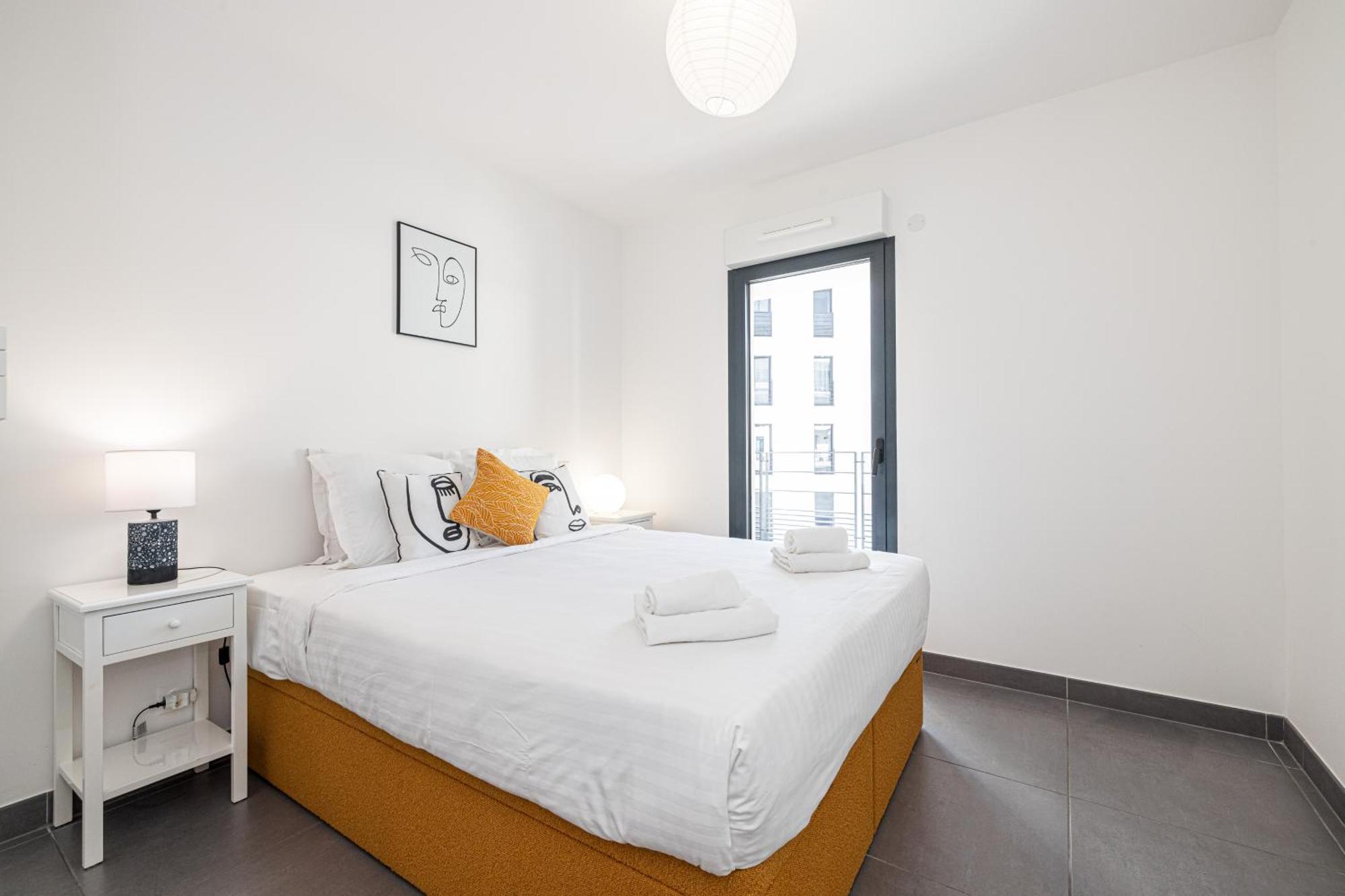 Queen Riviera : Climatisation, Parking, Terrasse مينتون المظهر الخارجي الصورة