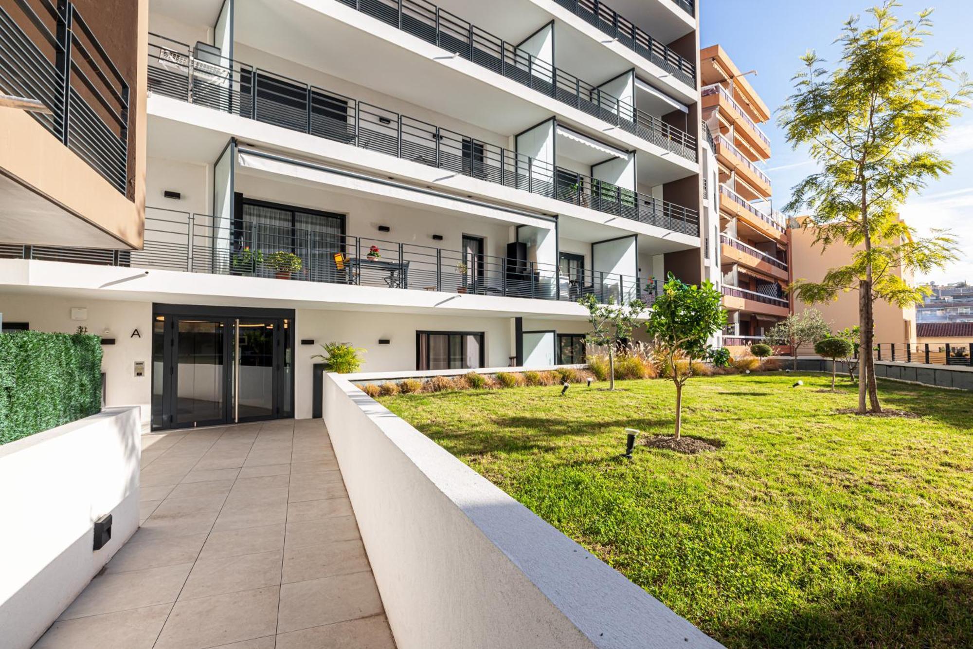 Queen Riviera : Climatisation, Parking, Terrasse مينتون المظهر الخارجي الصورة